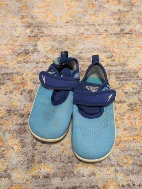 Speedo Kids Light Blue and Navy Hook-and-Loop Water Shoes